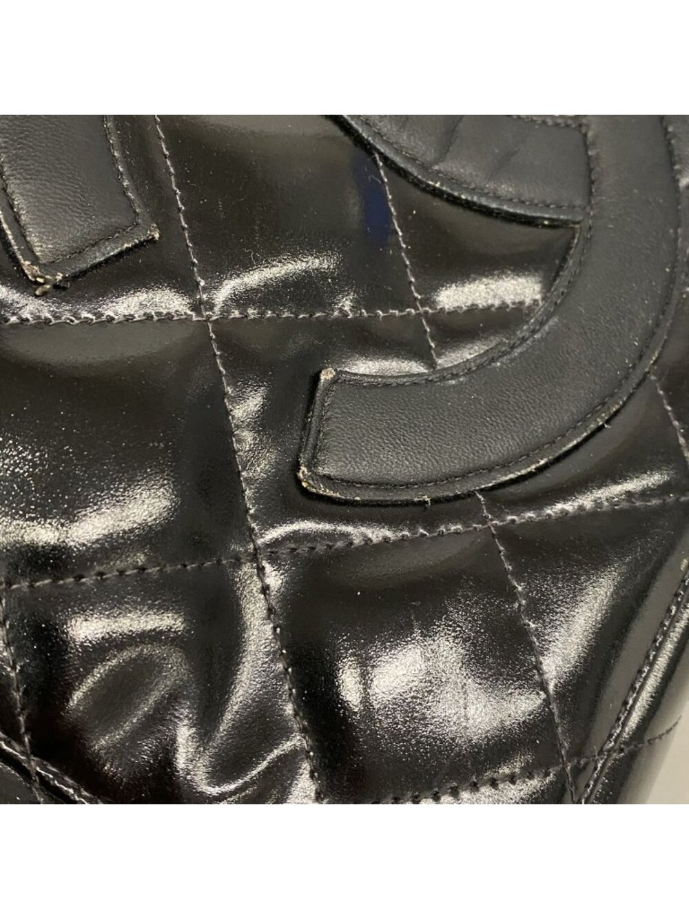 Chanel Tote Bag Quilted Patent Leather Black Gold - Picture 9 of 12